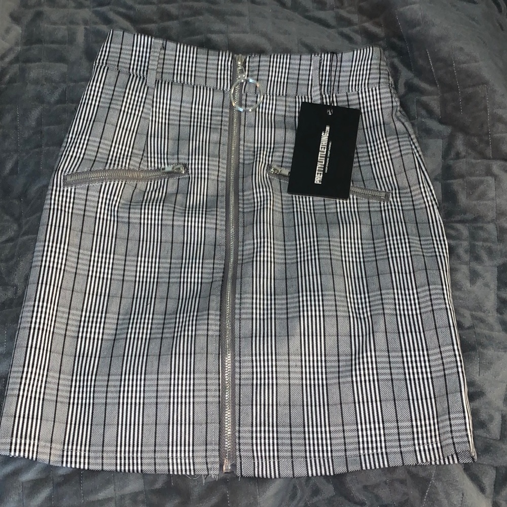 NWT Pretty Little Things